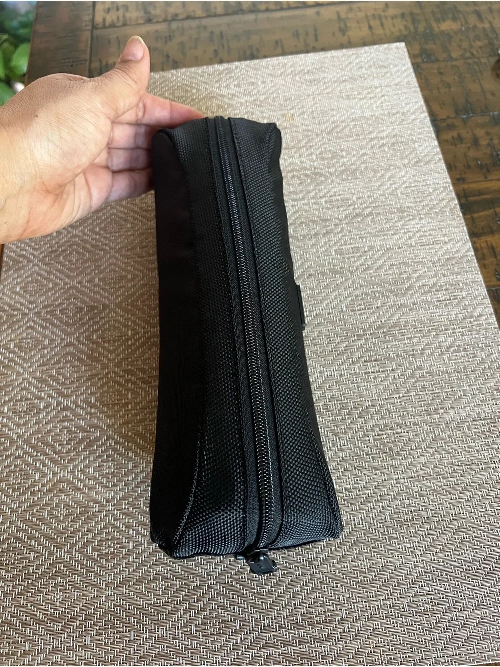 TUMI Accent Accessory Cord Pouch Black